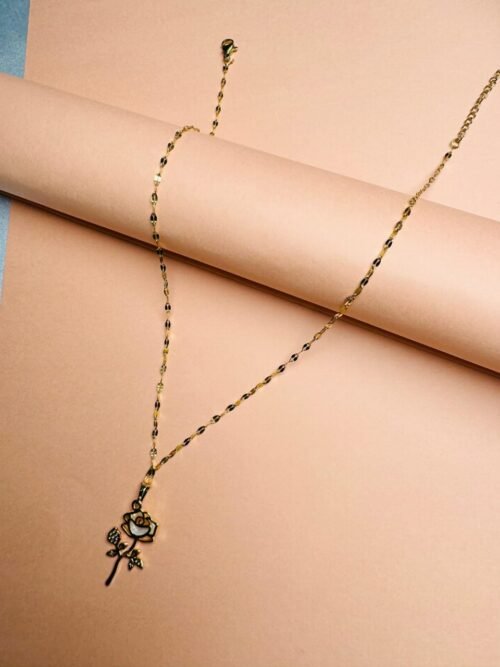 White Rose Chain
