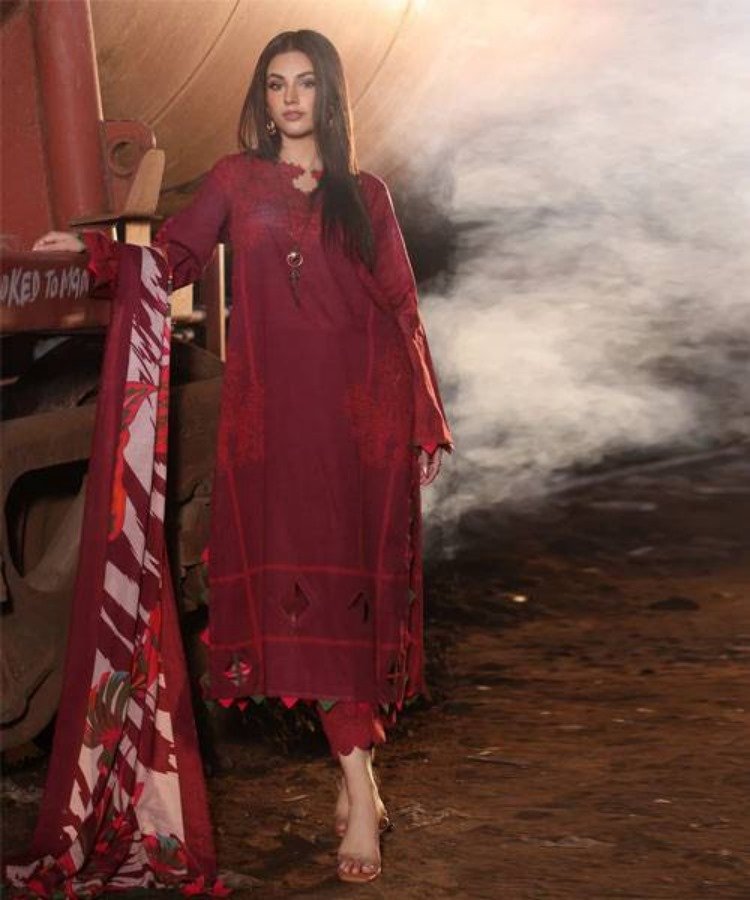 Charizma C-prints Khaddar Suite